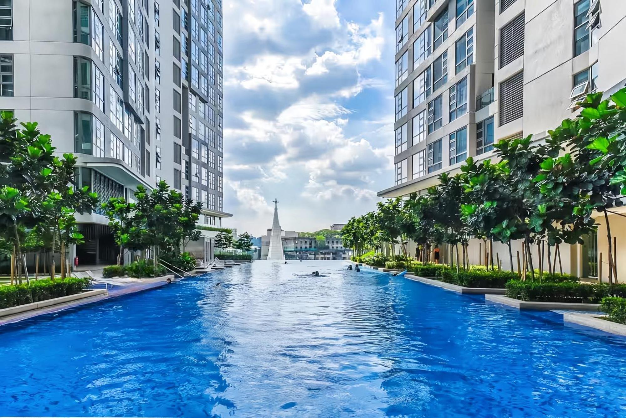 The Robertson Bukit Bintang Apartment *